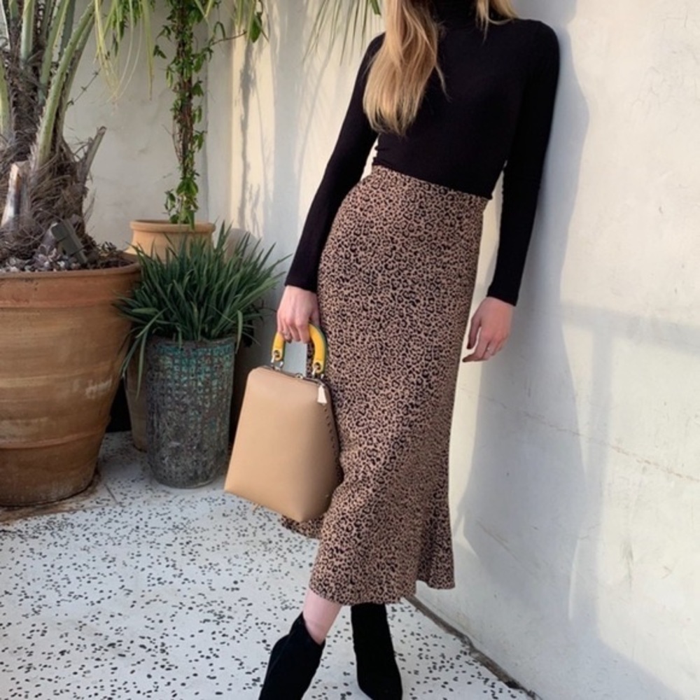 Reformation Bea leopard skirt size 0